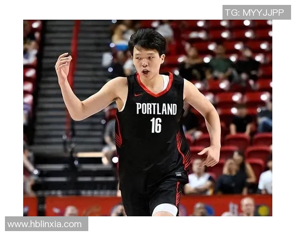 超级对决引爆全场激情CBA焦点大战点燃球迷热情期待 超级对决引爆全场激情CBA焦点大战点燃球迷热情期待