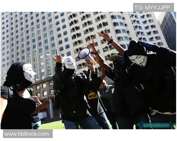 足球世界杯赛场突发事件处置与应对策略研究探讨