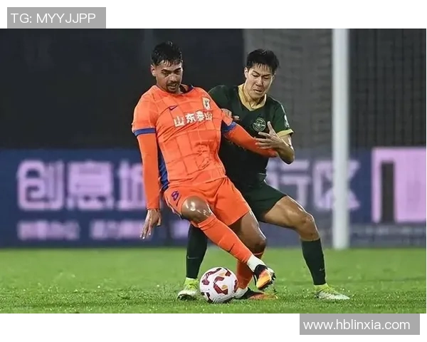 中国足球留洋球员最新动态解析 关注归化球员发展与国际赛场表现